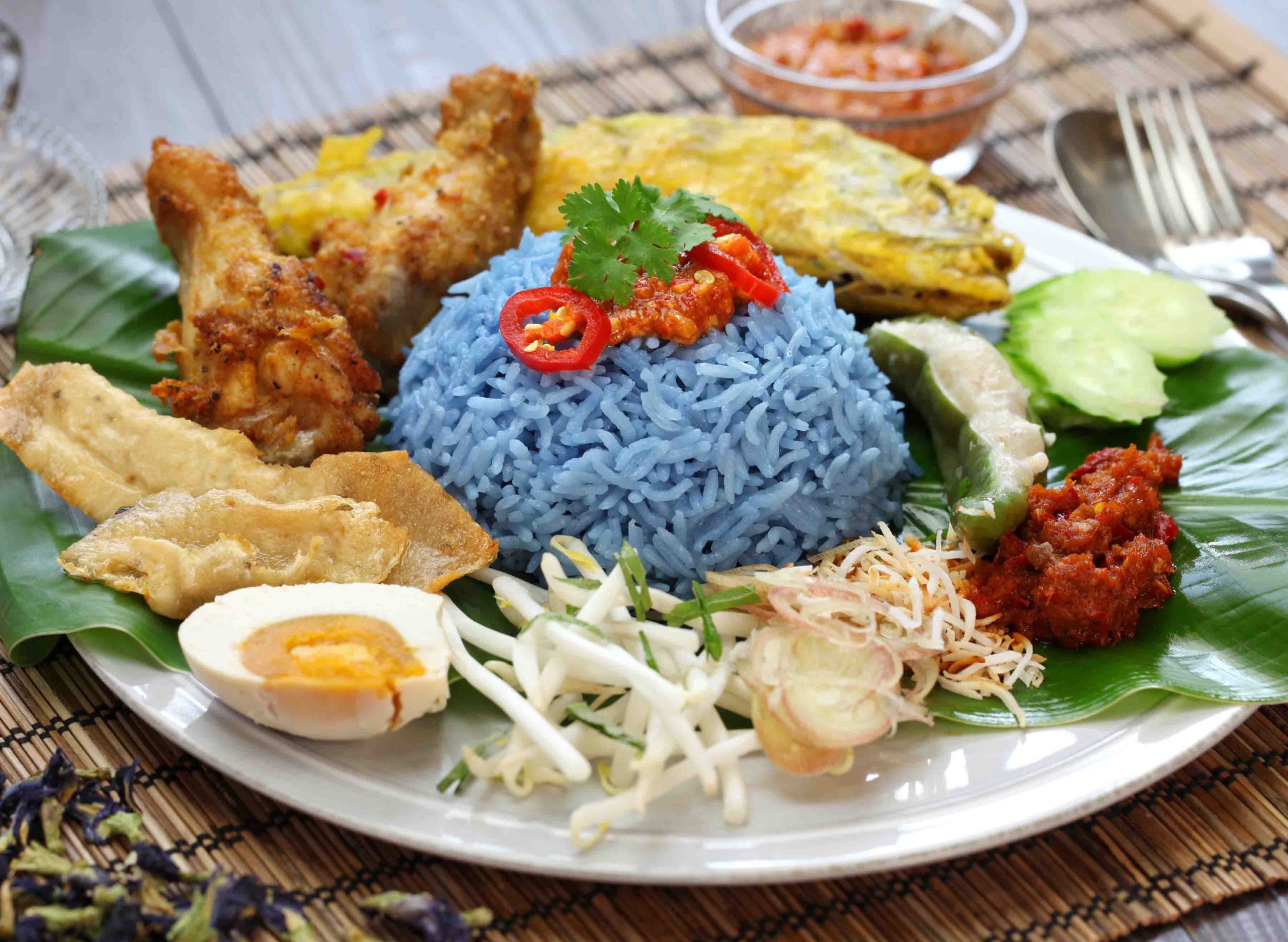 alfatomyam seafood restaurant scaled