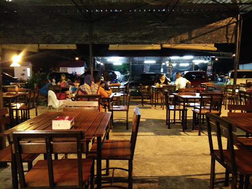 LEEZO CONTAINER PARIT RAJA