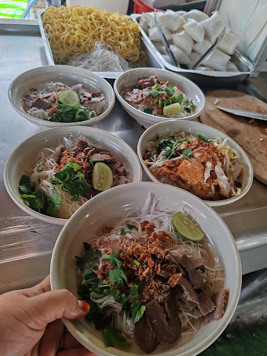 Warung Pokder Jaket Biru