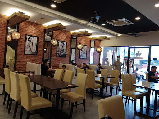 Anmour Cafe Taman Gaya