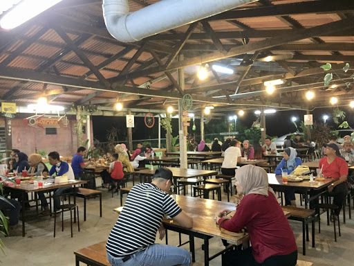 Kafe Adik KAKAK : BREAKFAST-LUNCH-DINNER