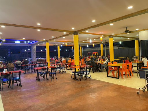 Man & Milah Medan Selera Ikan Bakar