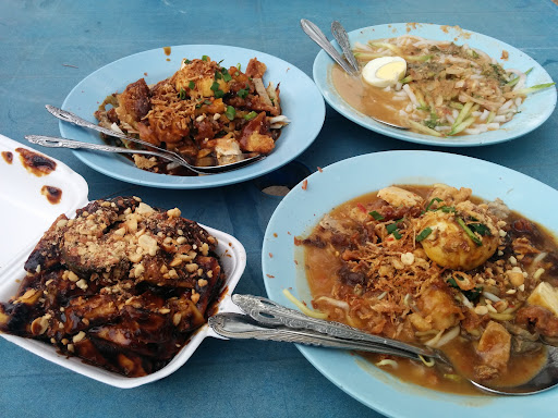Hafiz Rojak Telaga Harbour Pantai Kok