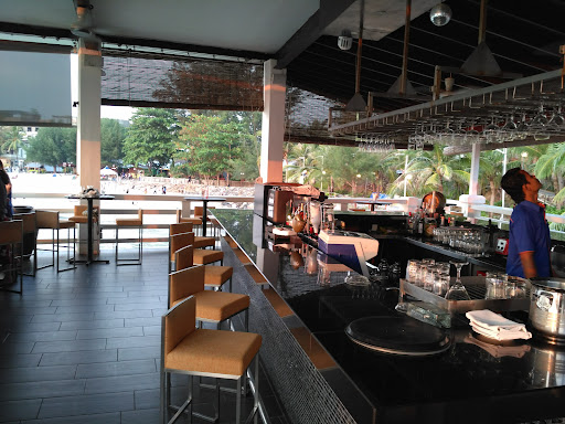 THE CLIFF BEACH RESTAURANT SDN BHD (1329221-U)
