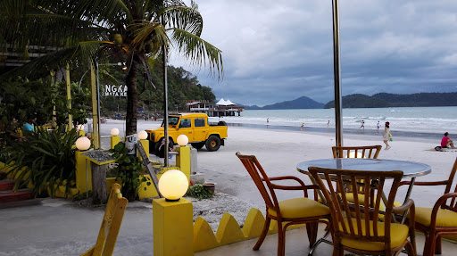 Yellow Beach Cafe