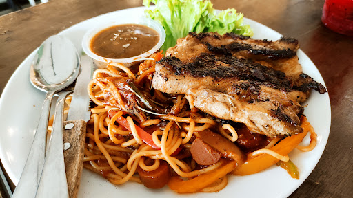 Mijies Cafe & Nursery