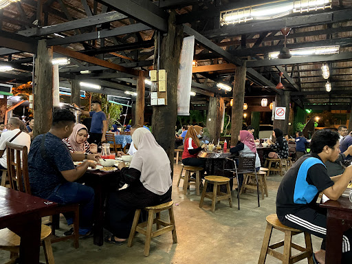 Restoran Balak Inn