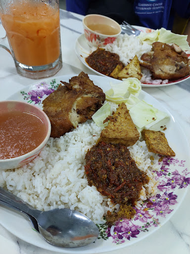 Restoran D'Puteh (Jus Buah Gelas Besar)