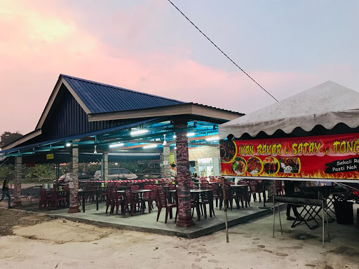 Selera Kampung & Ikan Bakar Bukit Rambai