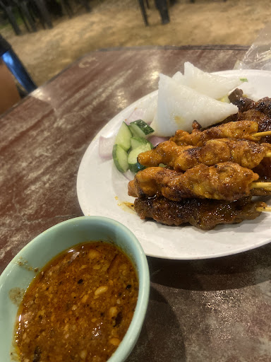 Warong Tepi Sungai Char Kuey Tiaw