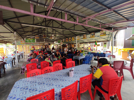 Warung Pak Daud Masjid Tanah