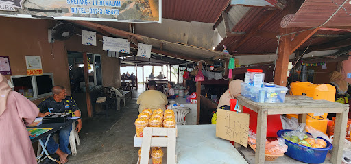 D’Ambang Sore Batu Tenggek (Lempeng Kelapa)