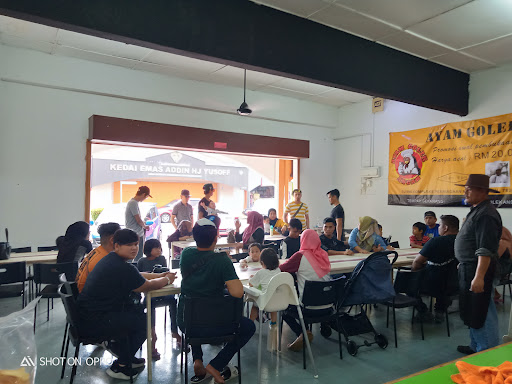 Restoran Ayam Golek Angah