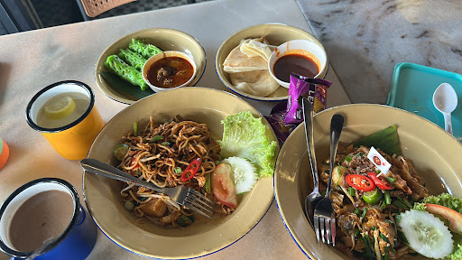 Papayun Kitchen, Tepi Sungai, Kg Hulu, Bandar Melaka (Shellout ,Ikan Bakar Portugis & View cantik)