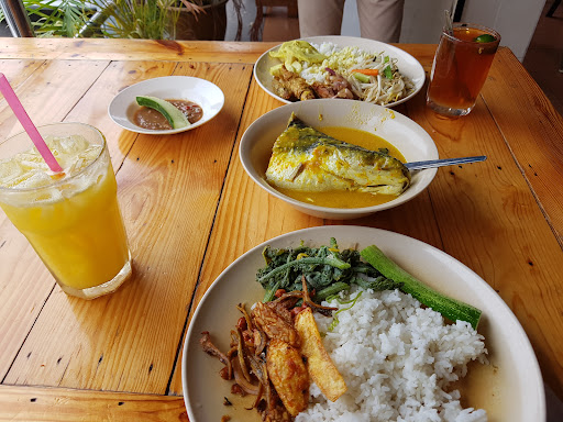 Akob Patin House