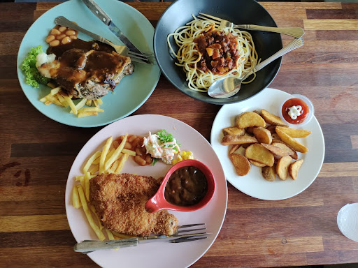 Kafe Belibis (Muzium Pahang) Dalam Keratapi