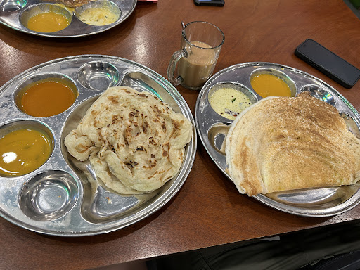 யாஷ் இலை சாப்பாடு உணவகம்