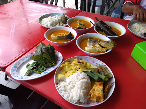 Gerai Ikan Patin Pak Usop