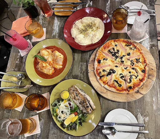 Gustoso & Gustoso By The Beach