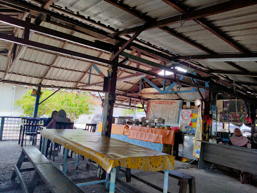 Gerai Makan Ikan Bawal KakMah & Abg Din