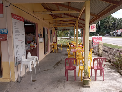 KEDAI MAKAN N SURPRISE