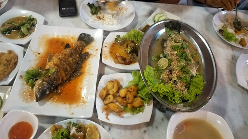 Restoran Huwaina Seafood