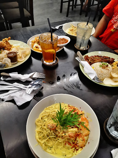 Skymaze Bistro