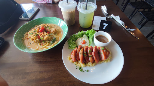 MANIS CAFE DUNGUN
