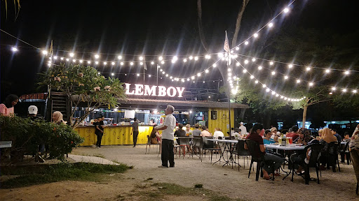 Lemboy Cabin ( Seri Manjung, Perak )