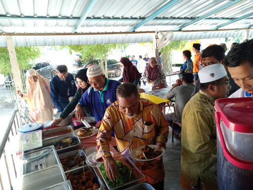 Warung Buluh Madu Batu 13