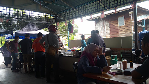 Anuar Roti Canai Laksa Ana ( Parit Buntar, Perak )