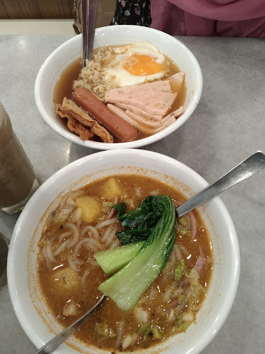 OLDTOWN White Coffee @ AEON Taiping