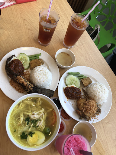 Ayam Penyet Best Station @ Petron Tapah