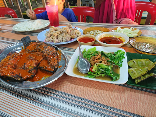 Medan Selera Jeti Kuala Perlis, Perlis.