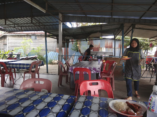 Aminah Pulut Ayam