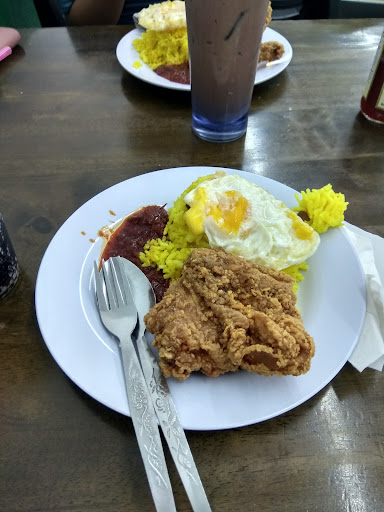 Bataras Fried Chicken