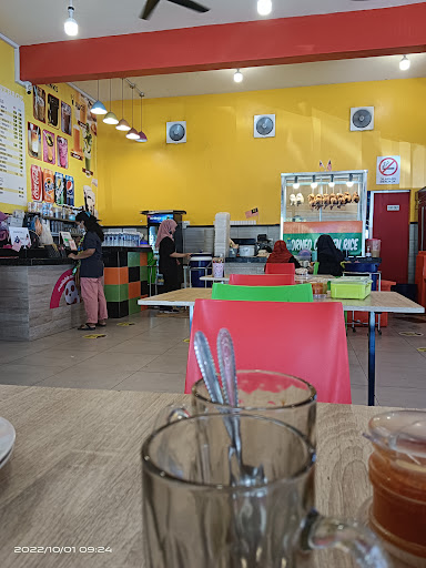 BORNEO CHICKEN RICE (DONGGONGON)