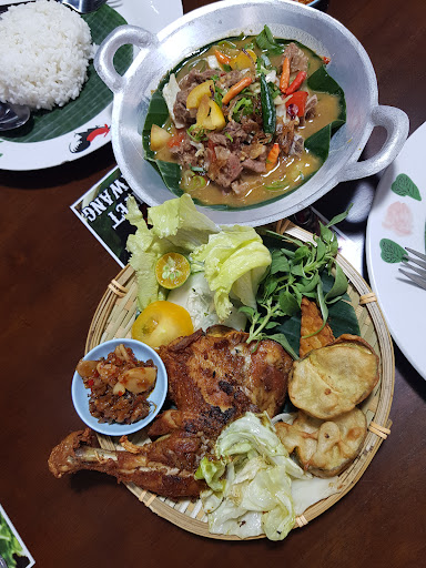 Waroeng Makan Pak Tony