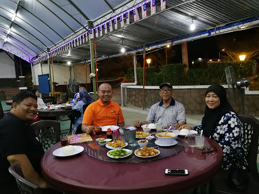 Sandokan Seafood Restaurant
