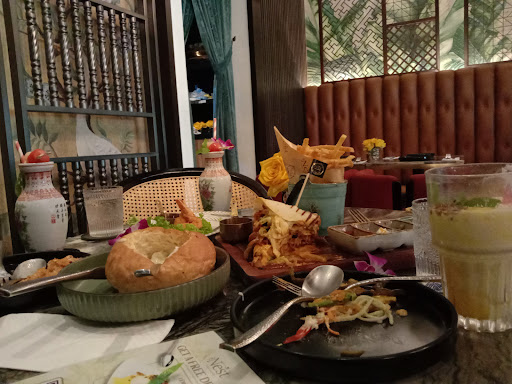The Nest Grill & Lounge