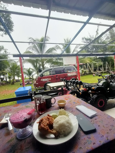 Anggun Beach Cafe