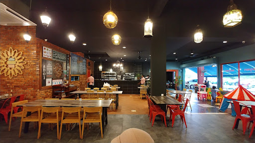 Mozer's @ Bukit Jelutong