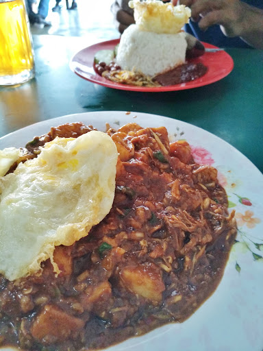 Lontong Goreng Meletop