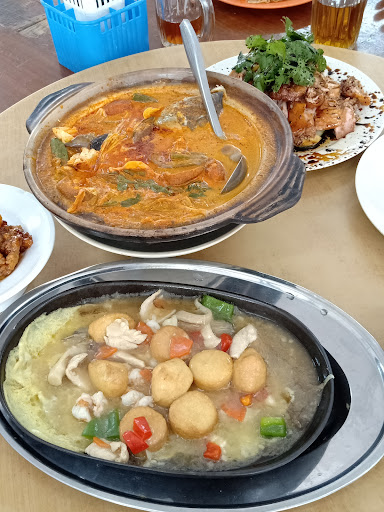 Restoran Kari Kepala Ikan Malaysia