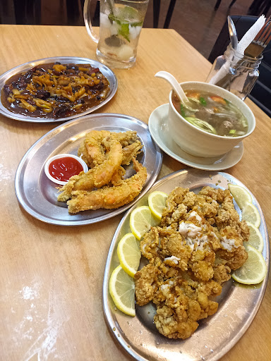 Santap Seafood Cafe